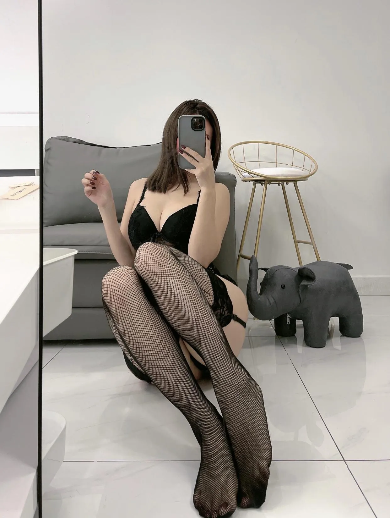 NO.019 陈大小姐-微密圈系列 – 完美的身材和脸蛋 [285P]插图1
